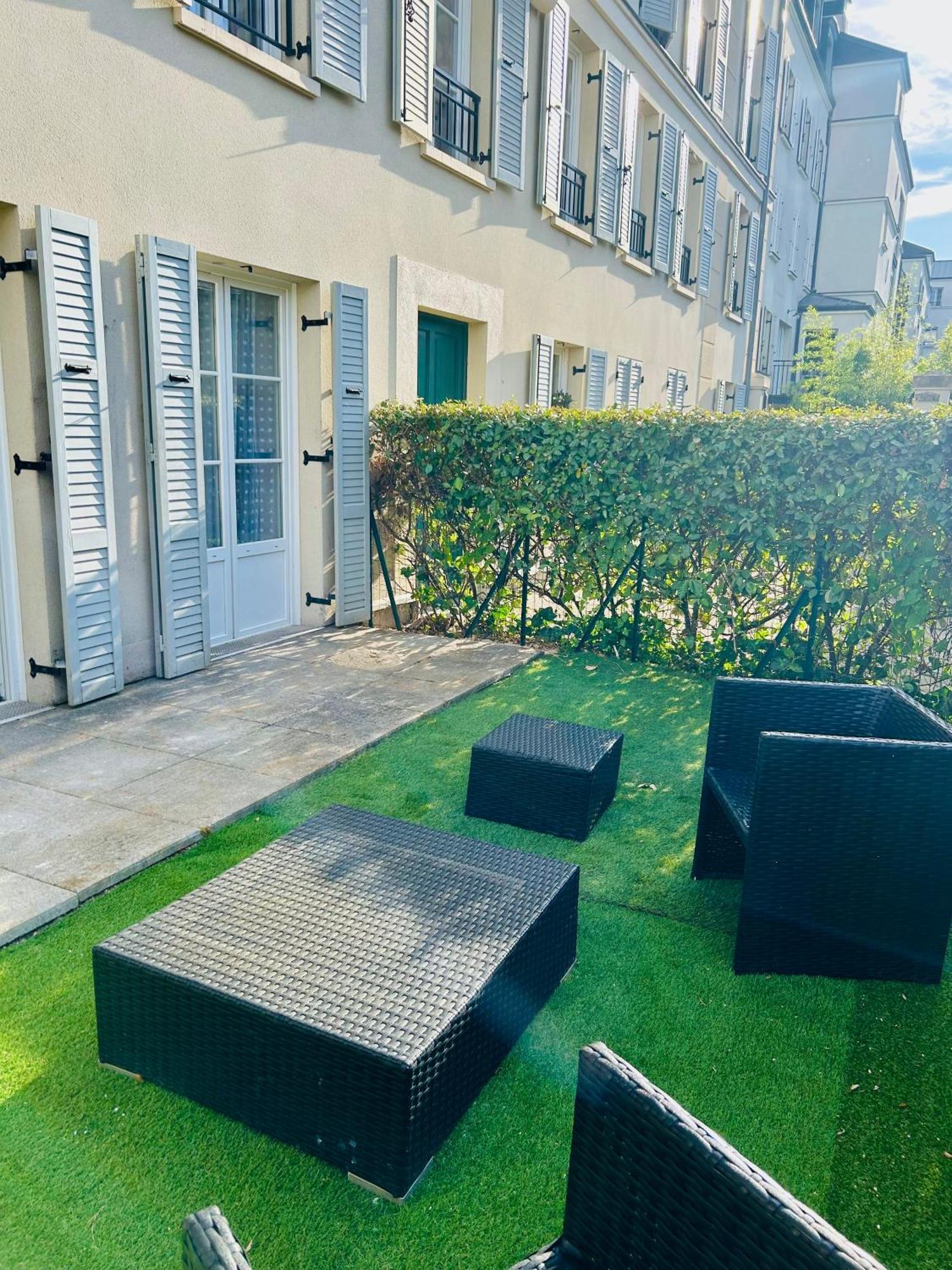 Serenity Place Serris Exterior foto